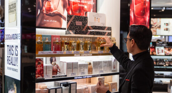 Luxury Beauty Expert – Cosmetics & Fragrances